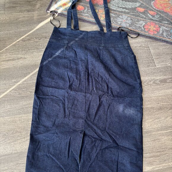 Collectif Size UK 16/US 12 Blue High Waist Denim Suspender Pencil Skirt with Fro - Picture 5 of 6